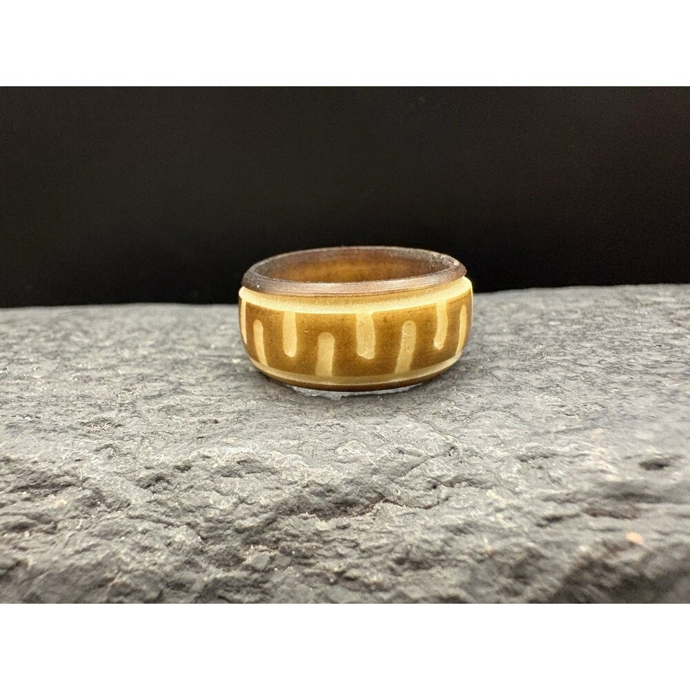 Carved Brown Yellow Agate Band Ring Size 8.5 Unisex Geometric Design
